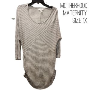 Grey/white stripe maternity top. Size 1X